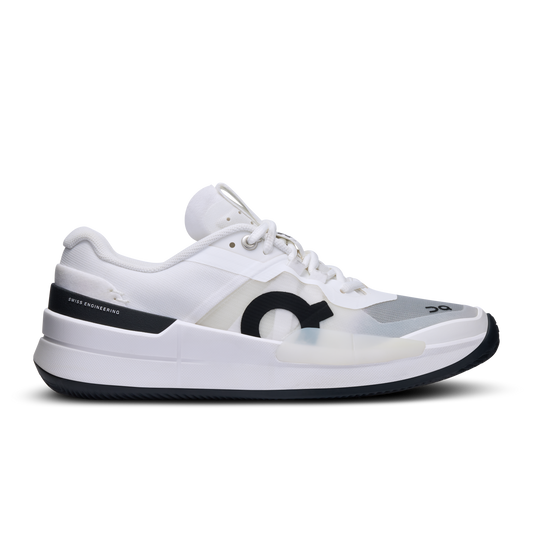 Women's On The Roger Pro 2 Clay, White/Black, 8 B Medium