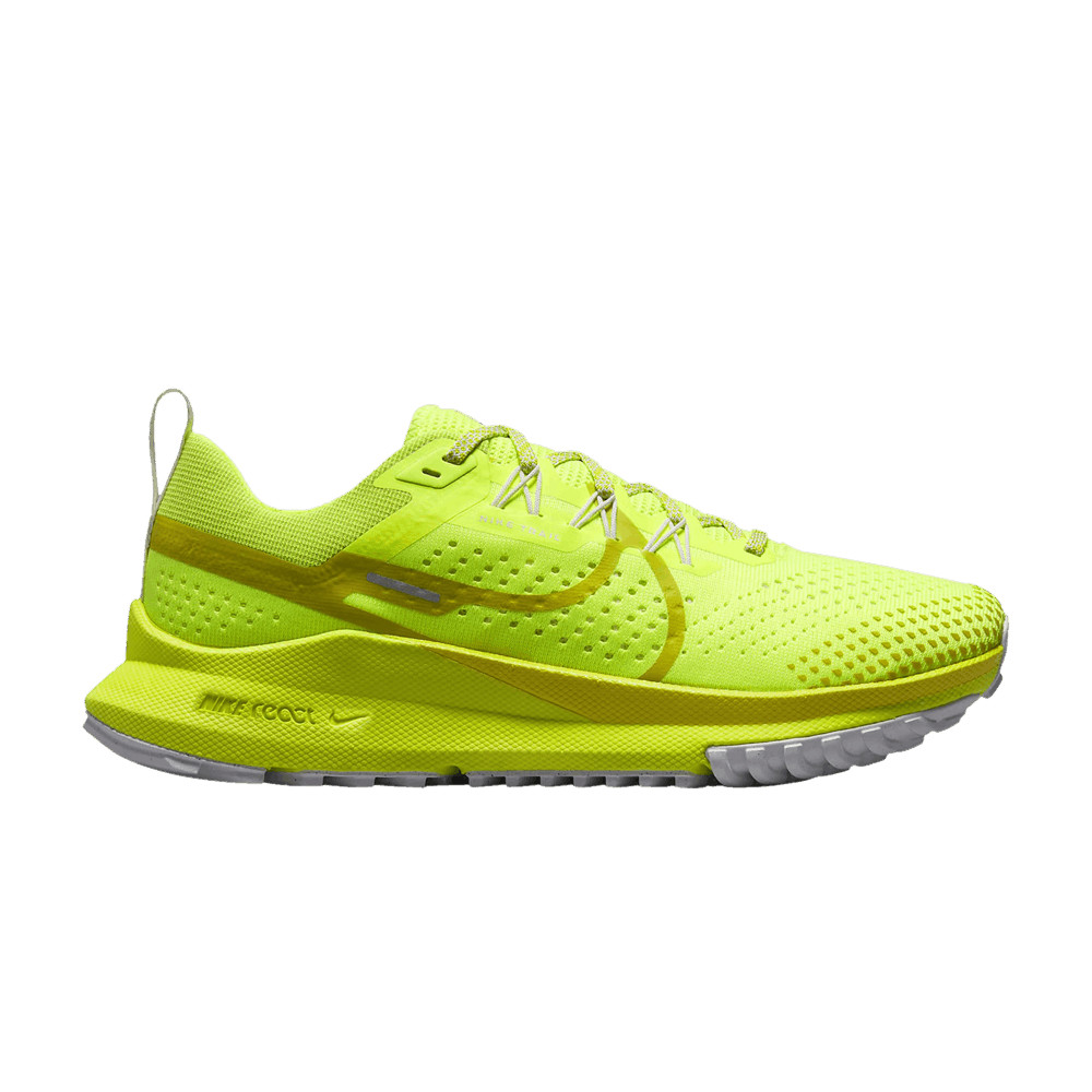 Women's Nike Pegasus Trail 4, Volt/Bright Cactus-Black, 6.5 B Medium