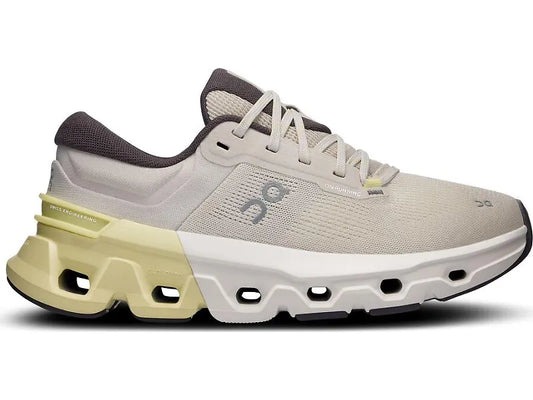 Women's On Cloudflyer 5, Pearl/Hay, 7 B Medium