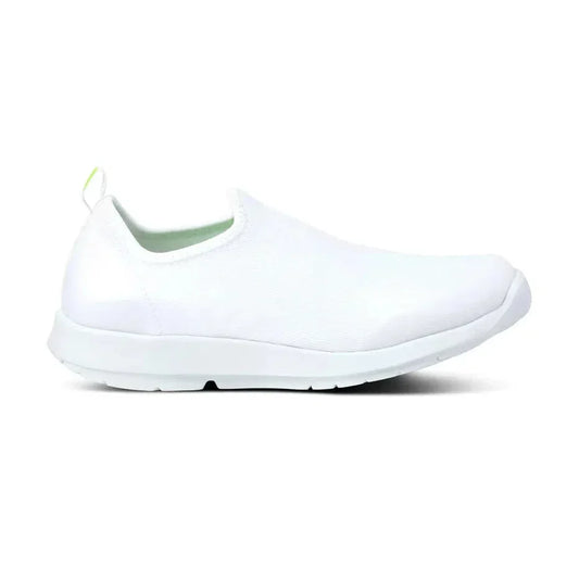 Women's OOFOS OOmg Sport LS, White, 5.5 B Medium